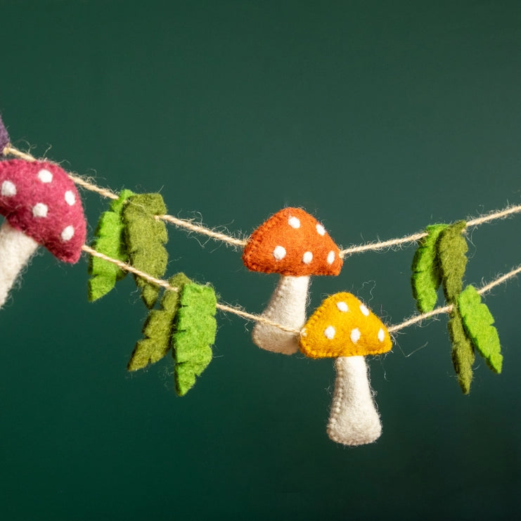 Felt Multi-Color Spotted Mushroom Garland
